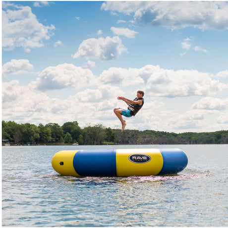 Trampoline water toy - Bongo 15 Water Bouncer - RAVE Sports