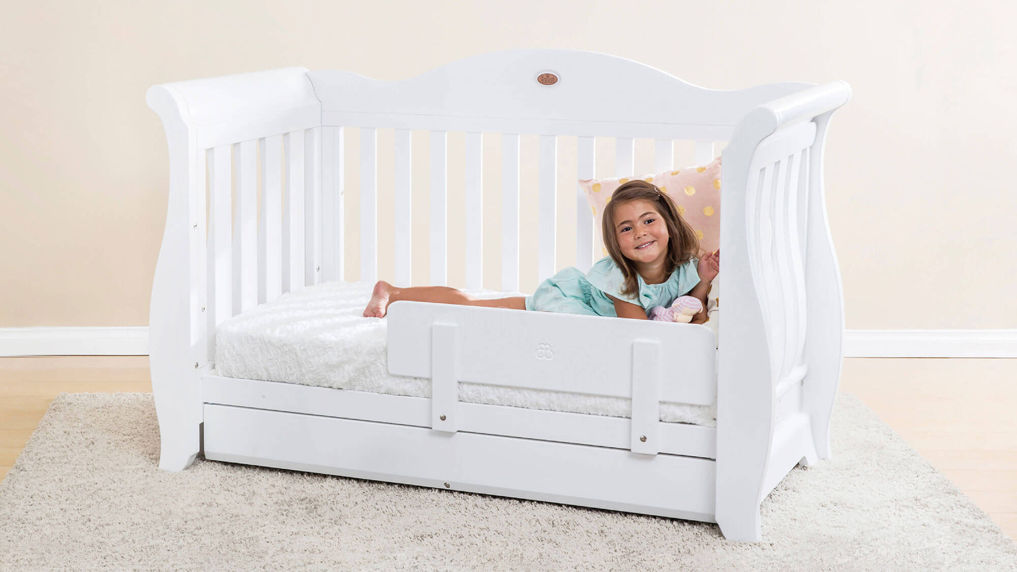 Sleigh Royale Cot Bed in toddler bed mode with guard panel