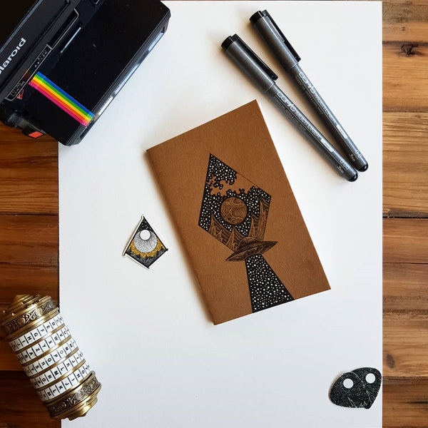 Custom cover on Kraft Notebook by @ArtyMoik on Instagram