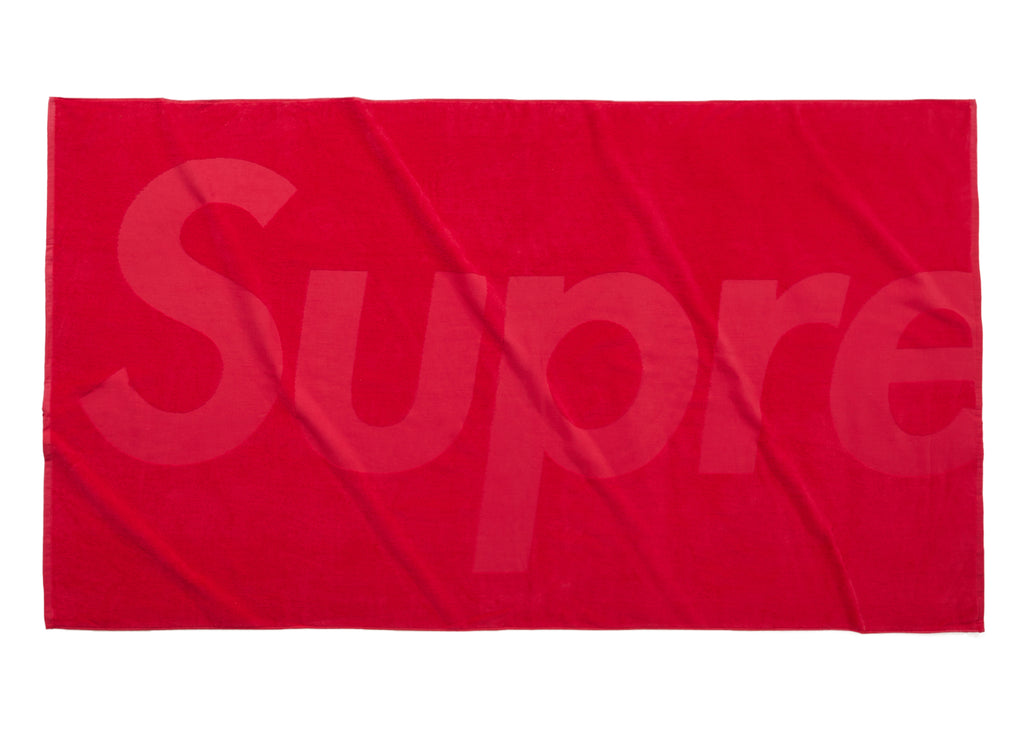 Supreme Studded Collars Vase Red – LacedUp