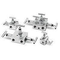 SM2VD-F-8N: Superlok 1/2" FNPT X Flange, Vertical Style, Direct Mount, 6000 PSI