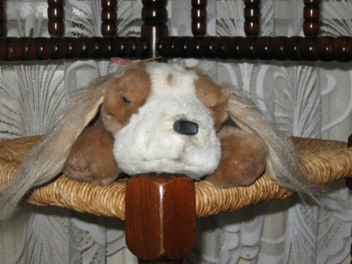 1980s stuffed dog