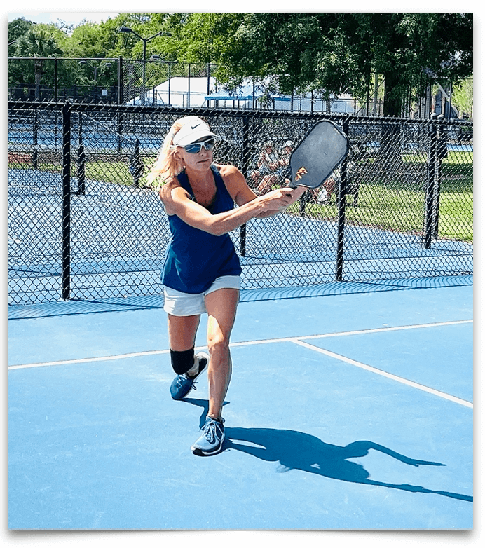 Lizl Kotz Tennis Professional, Pickleball Professional wearing body helix knee compression.