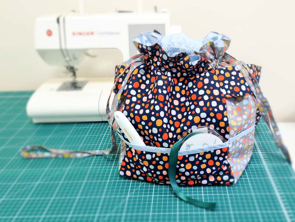 Craft bag with pockets