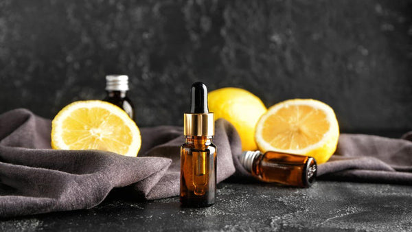 citrus top notes, lemons and bottles