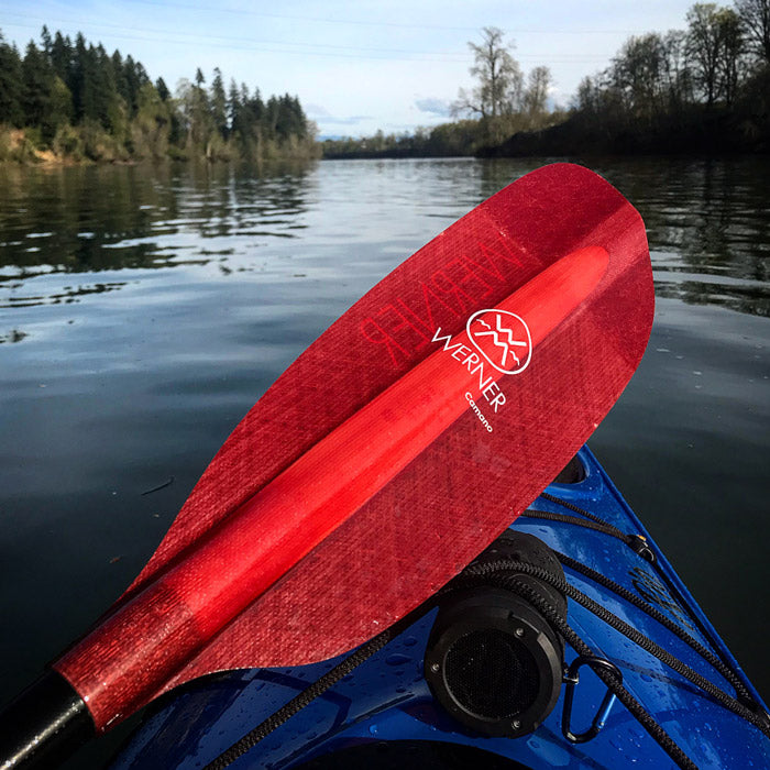 Choosing a kayaking paddle