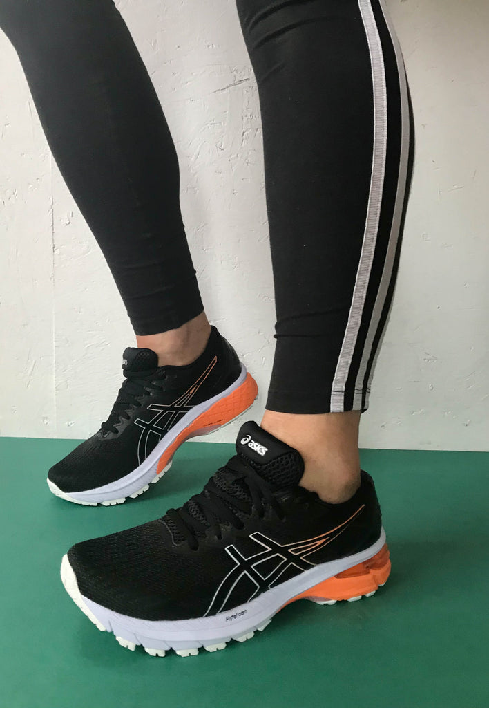 asics womens runners