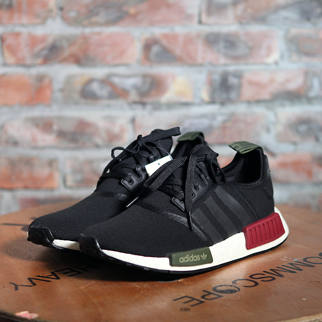 nmd r1 atl