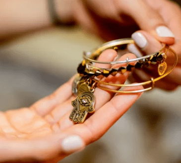 Beyoncé hamsa hand bracelet