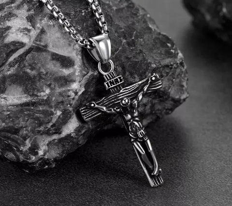 Faithheart cross pendant