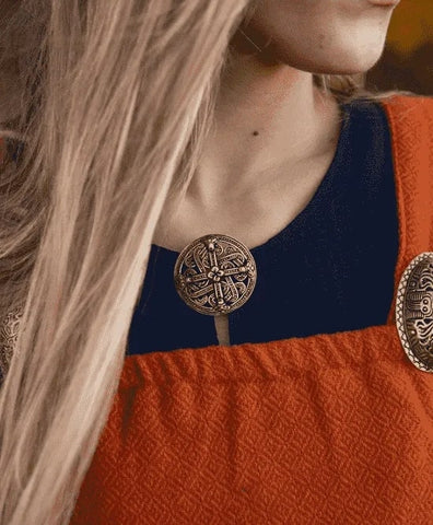 beautiful brooches to celebrate the arrival of spring