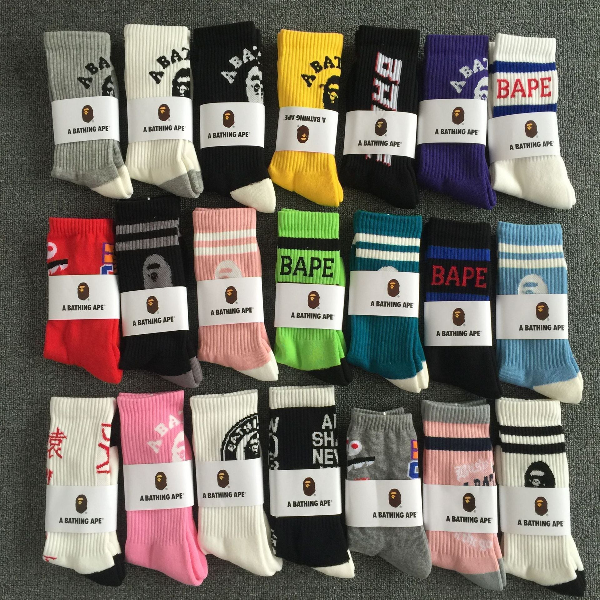 A Bathing Ape Embroidered Mid Tube Socks BAPE Thick Cotton Towel Bottom Skateboard Socks Sports Basketball Socks Wholesale