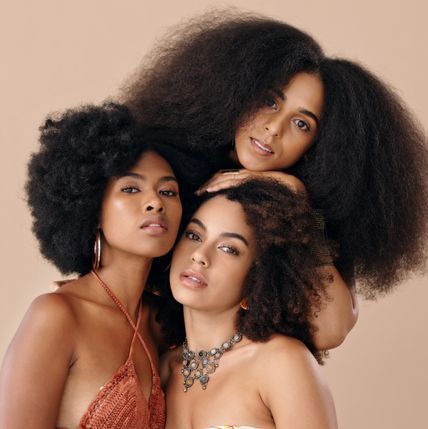 3 women with great hair in Nutrafol on sale website.