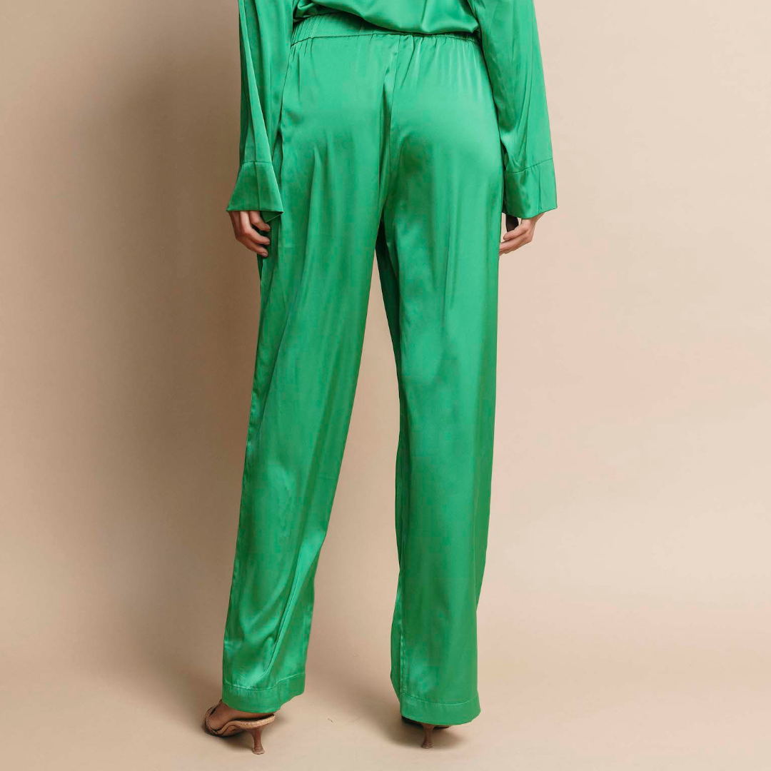 Picture of The Jet Set Pant in Emerald