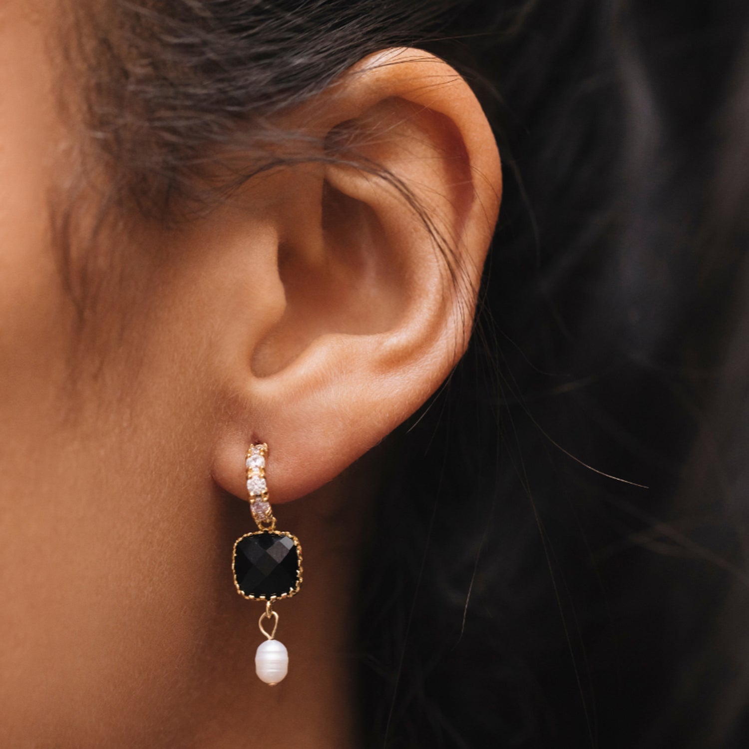 Picture of The Alicante Earrings in Black