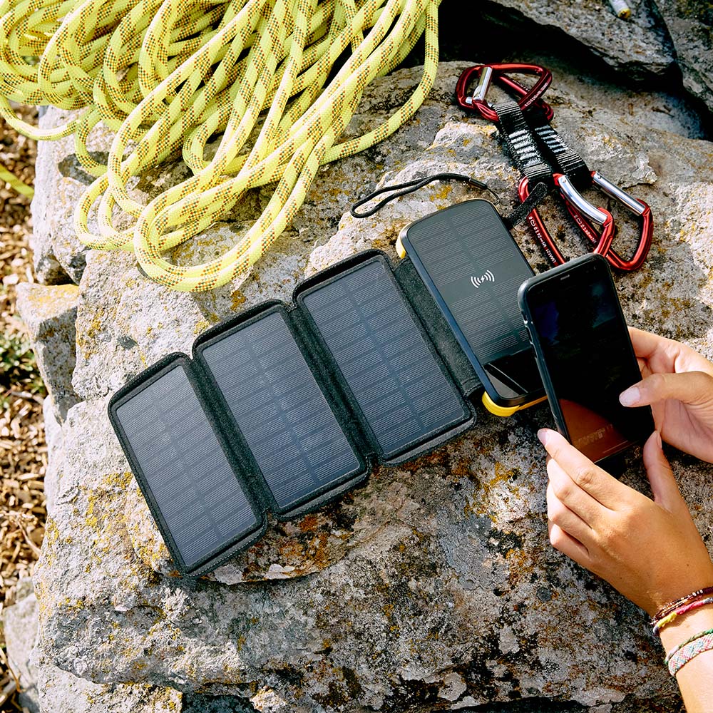 Sac à dos avec chargeur solaire portable rapide intégré - Camping et Bivouac