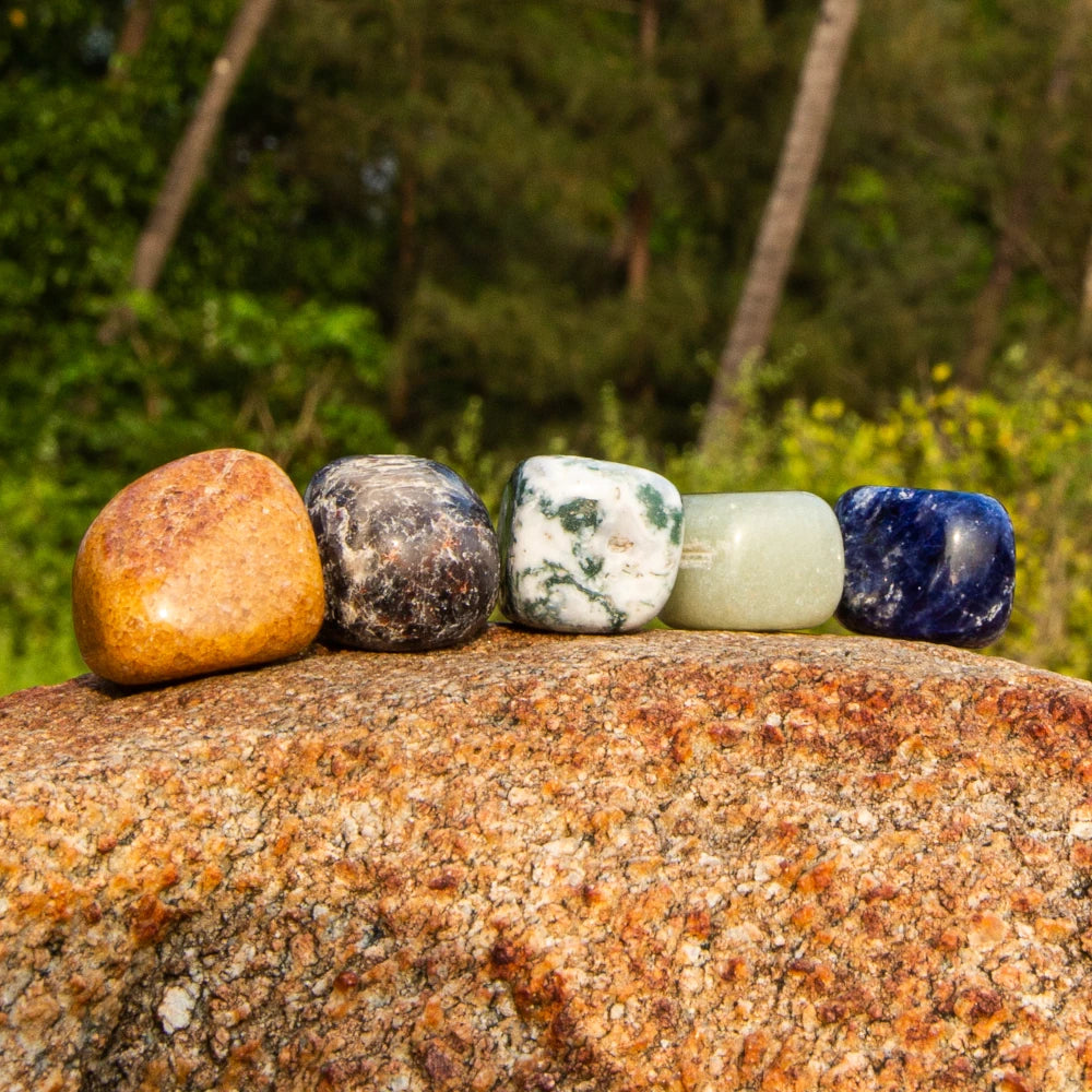 SASARA • Mindfully-Sourced, High-Quality Iolite Crystals