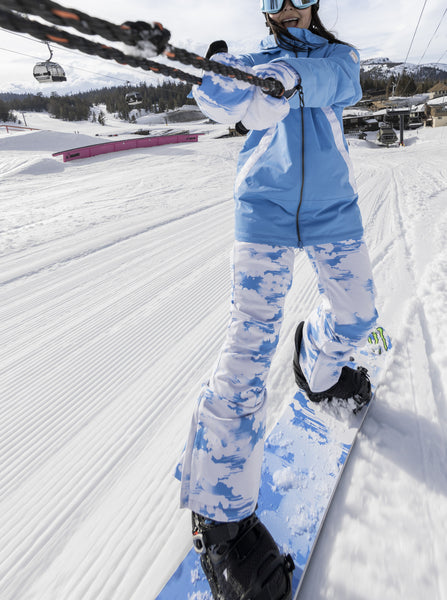 Roxy Creek Snow Pants Review - Mountain Weekly News  Snowboarding trip,  Snowboard girl, Snowboarding style