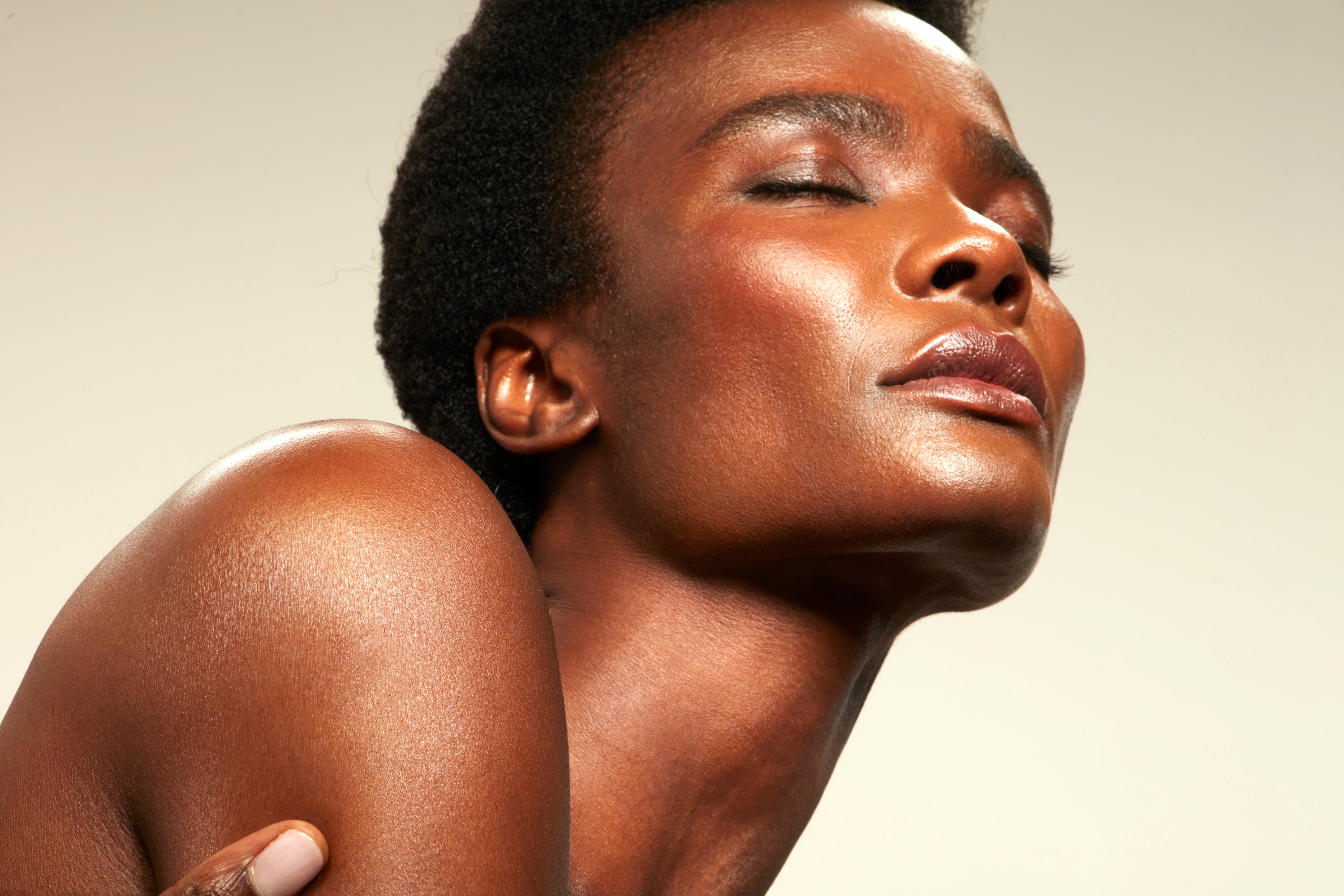 7-ways-on-how-to-remove-dry-skin-from-face-nuface