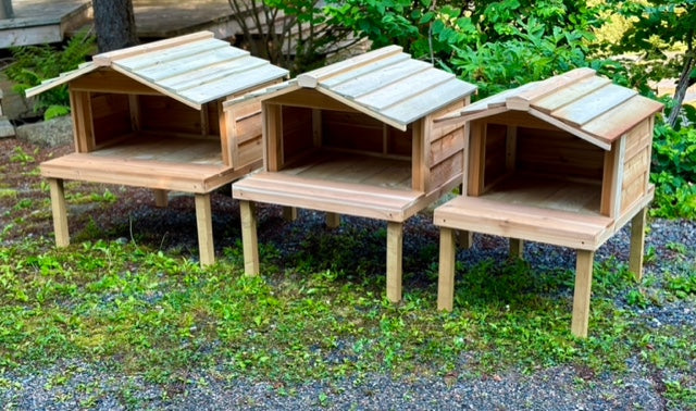 houses for outdoor cats, outdoor feral cat colonies, feeding shelter, cat house, cat house for outside, outdoor cat houses