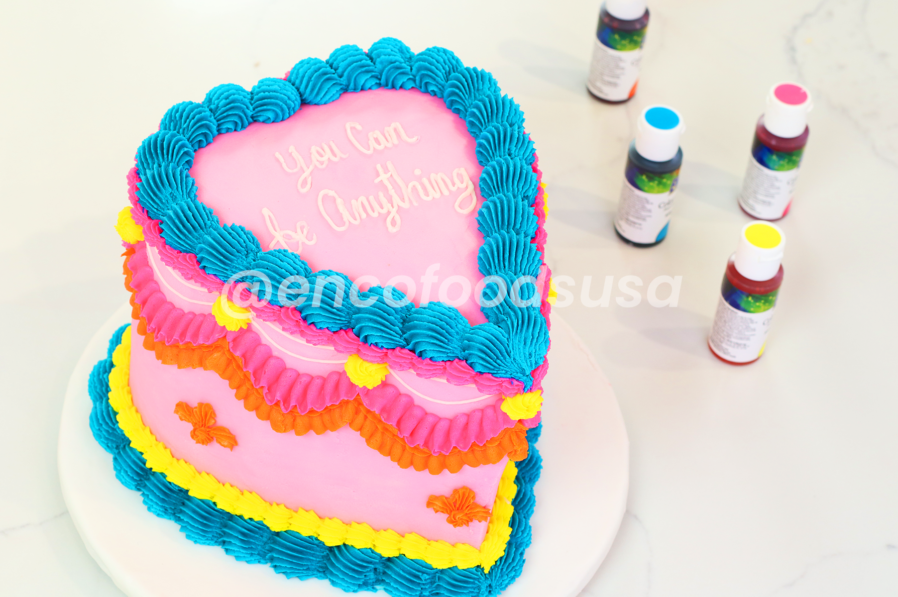 Vintage cake painted with Enco food color gels