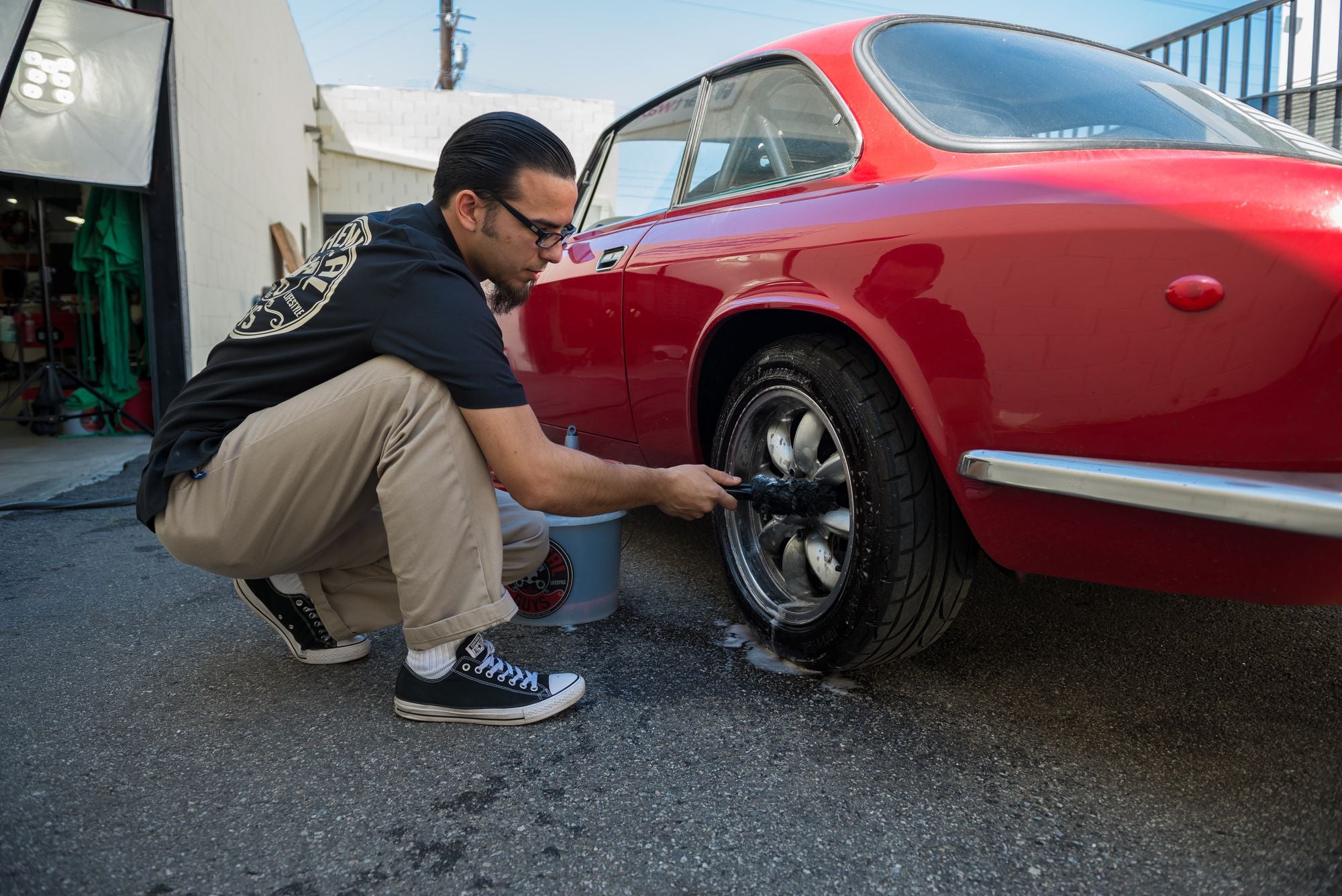 Cleaning rims with the Gerbil Wheel and Rim Brush