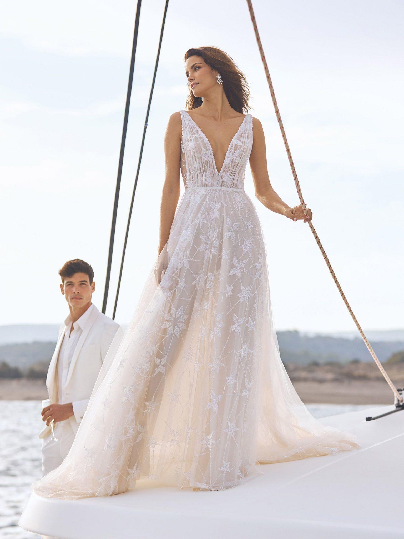Makena | Size 10