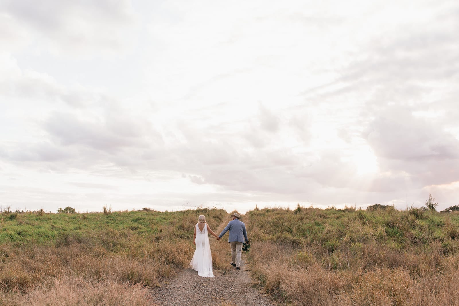 Nicole_Milano_Curve_Bride_Brisbane_White_lily_Couture