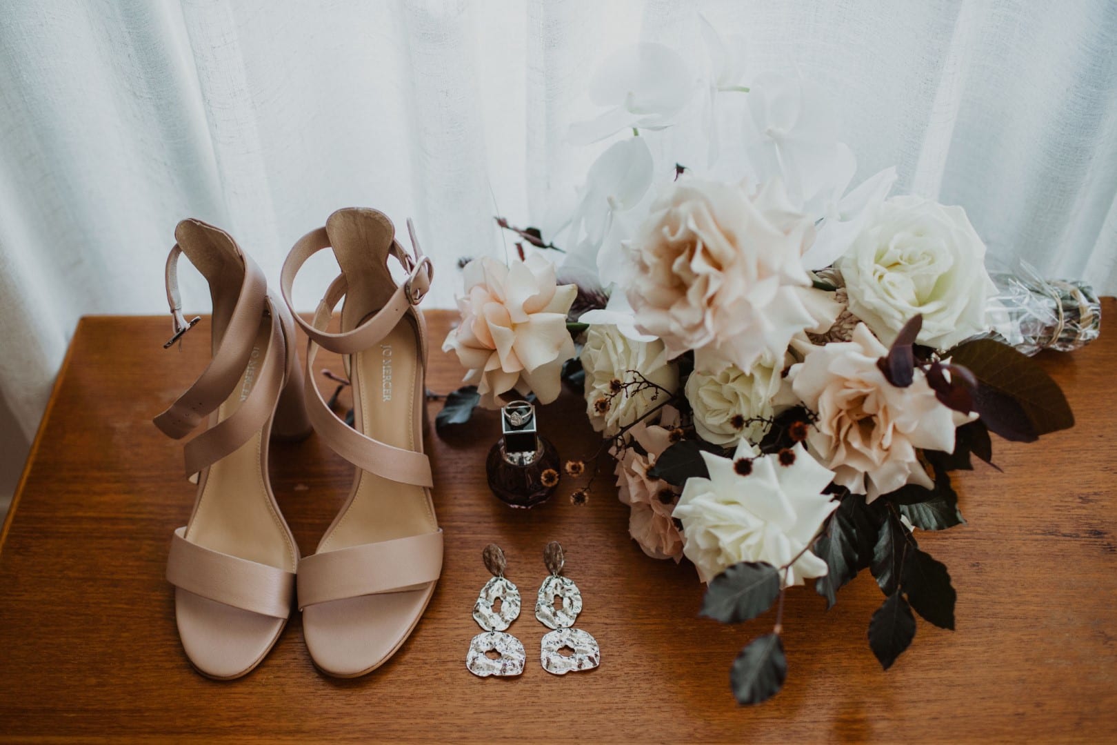 Pronovas_Urban_Brisbane_Wedding_White_Lily_Couture