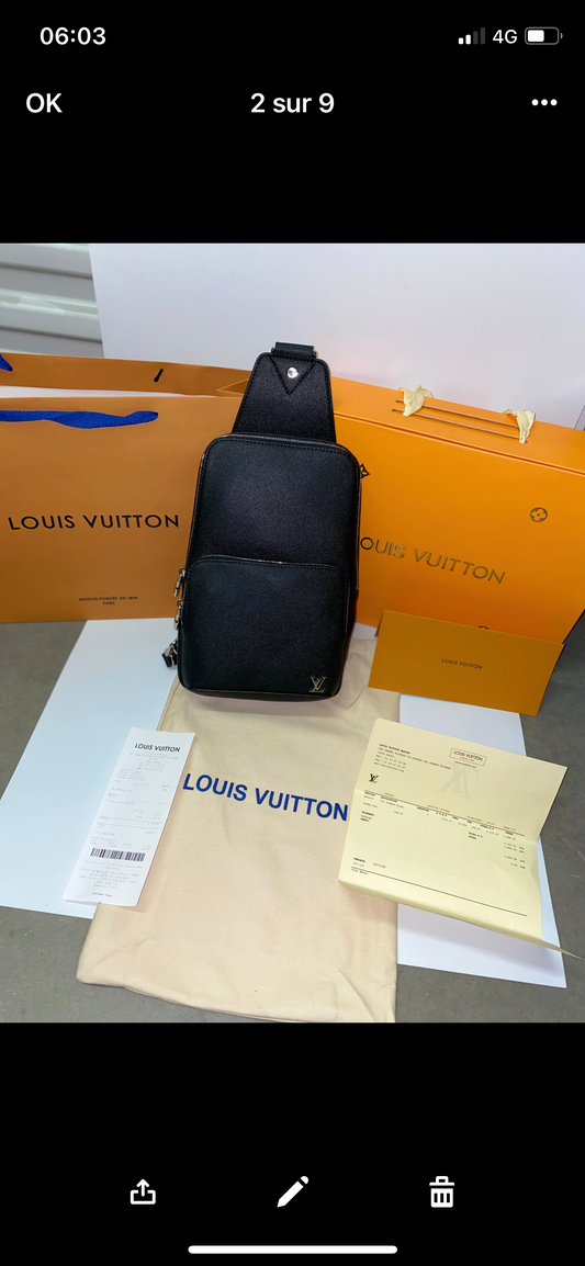 PORTEFEUILLE PORTABLE ALPHA LOUIS VUITTON Cuir Gris ref.605423 - Joli Closet