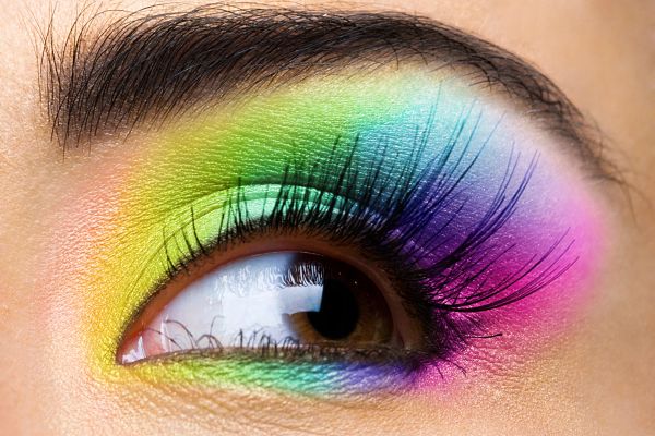 Beautiful Eyeshadow Makeup For Spring | ISA Professional