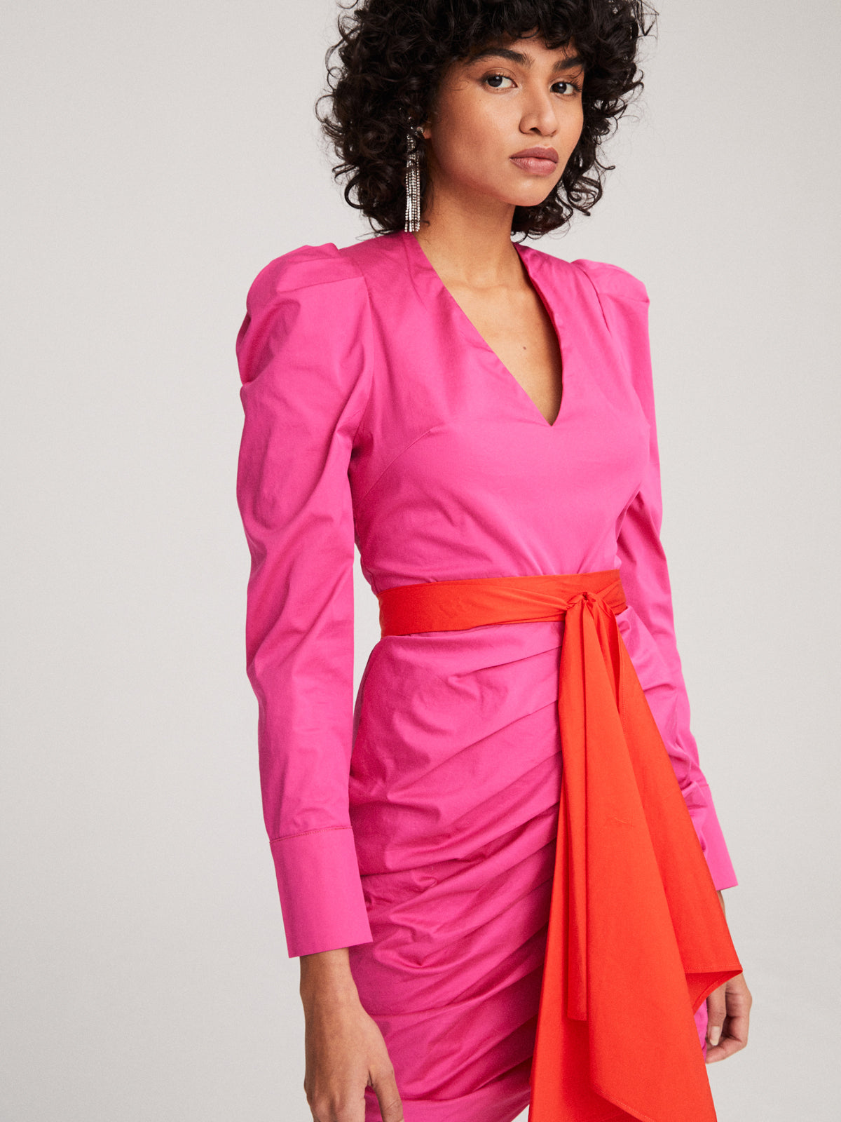 mioh | #MALIBU - Short fuchsia dress for wedding and party guest – MIOH