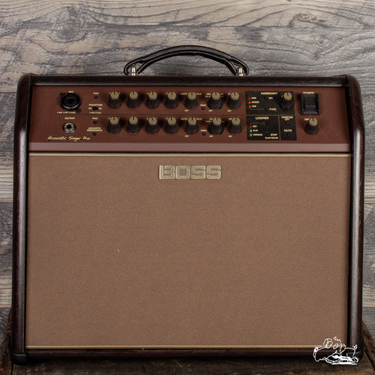 amplificador de guitarra boss katana mini - 7w - Riser - Audio e  Instrumentos