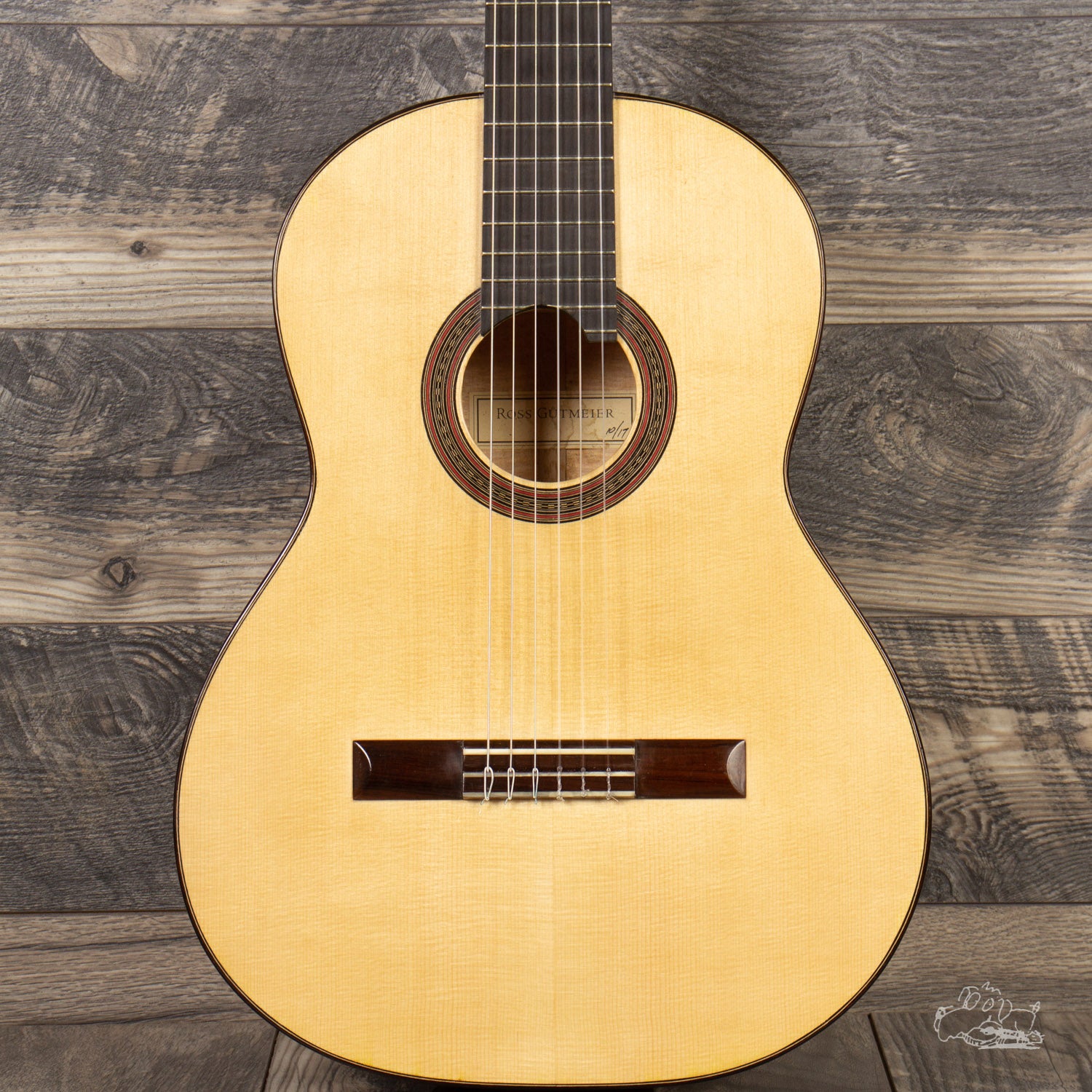 640 scale classical guitar