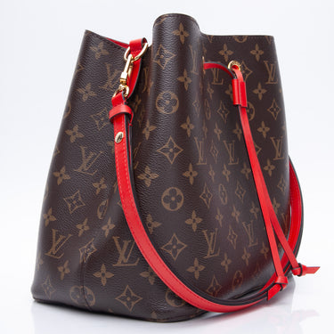 Louis Vuitton Buci bag in honey gold #BAGSPOTTR #dubai