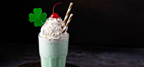 Healthy-Shamrock-Shake-Recipe-for-St-Patricks-Day-1