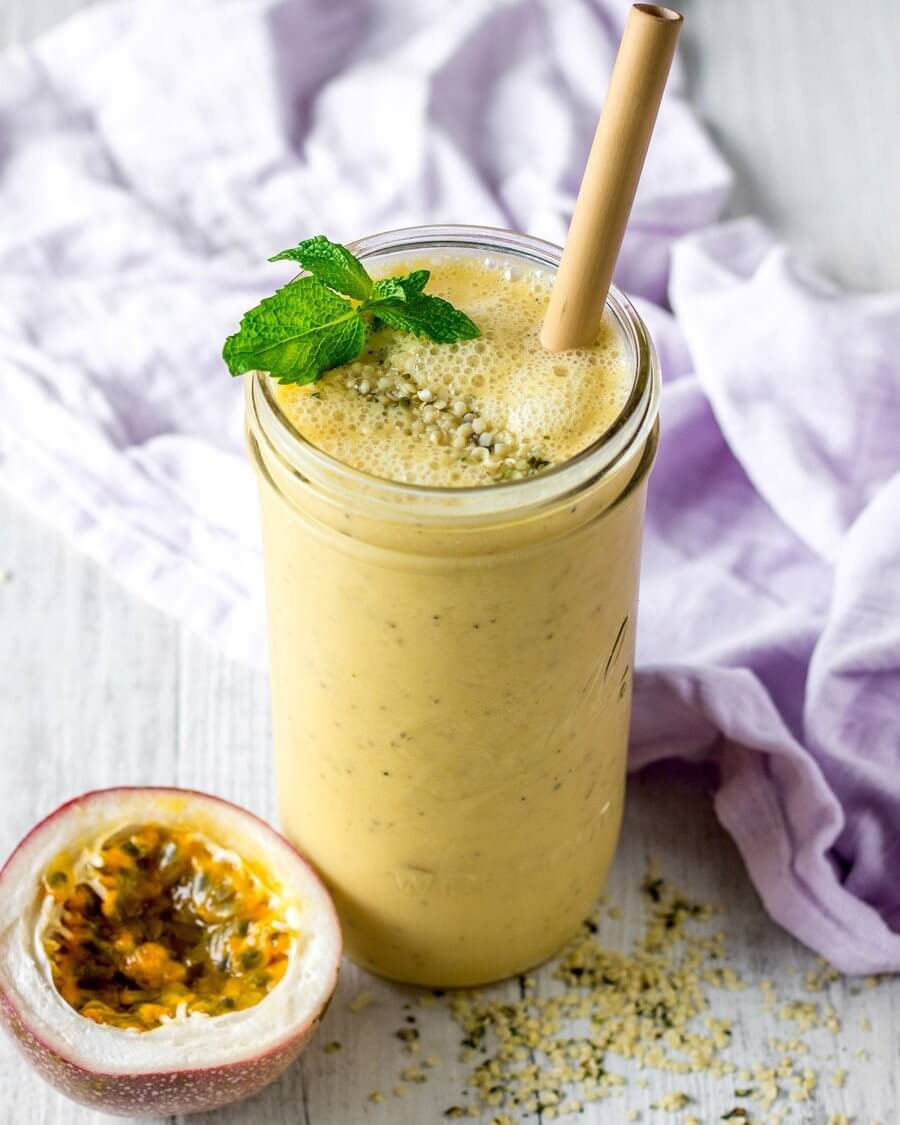 PINEAPPLE PASSIONFRUIT COCONUT SMOOTHIE | Tropeaka