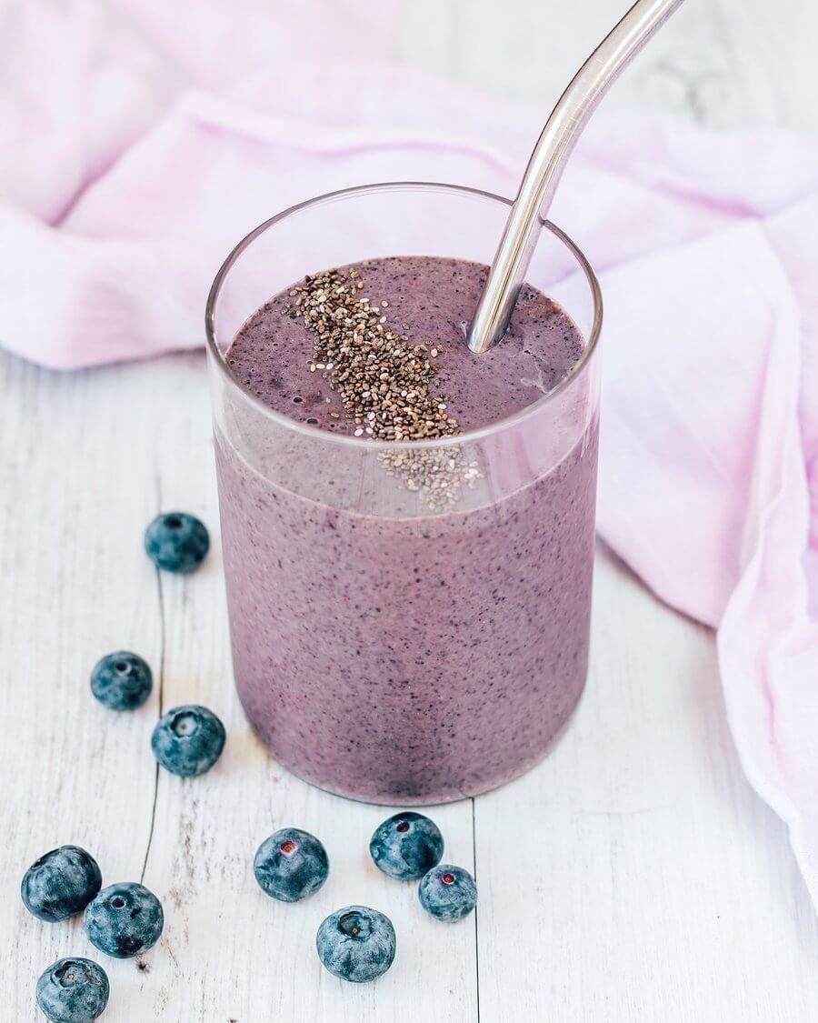 ULTIMATE BERRY SUPERFOOD SMOOTHIE | Tropeaka