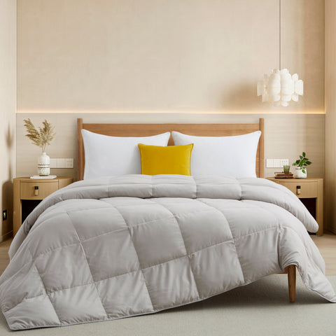 Lightweight Goose Feather Down Comforter