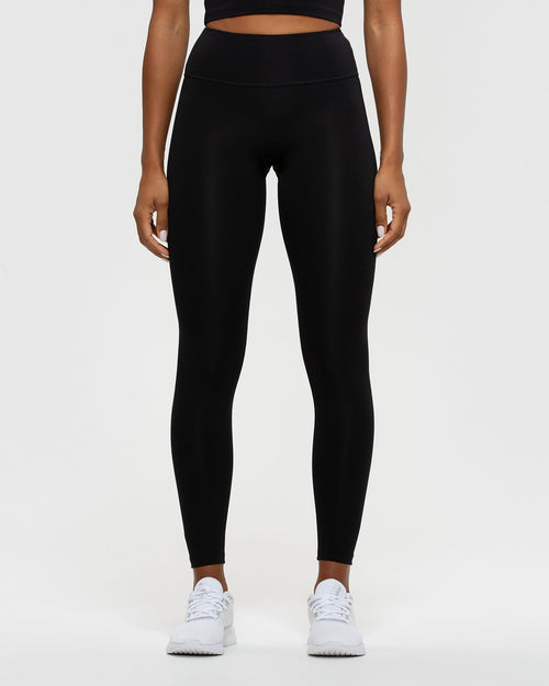 Essential Flared Leggings - Black