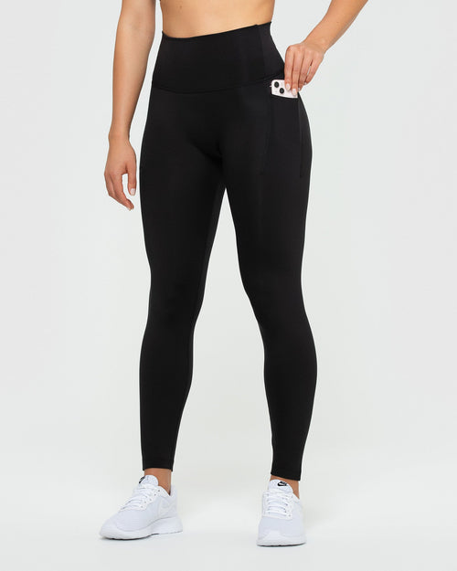 Essential Flared Leggings - Black