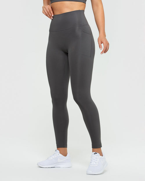 Essential Leggings with Pockets - Black