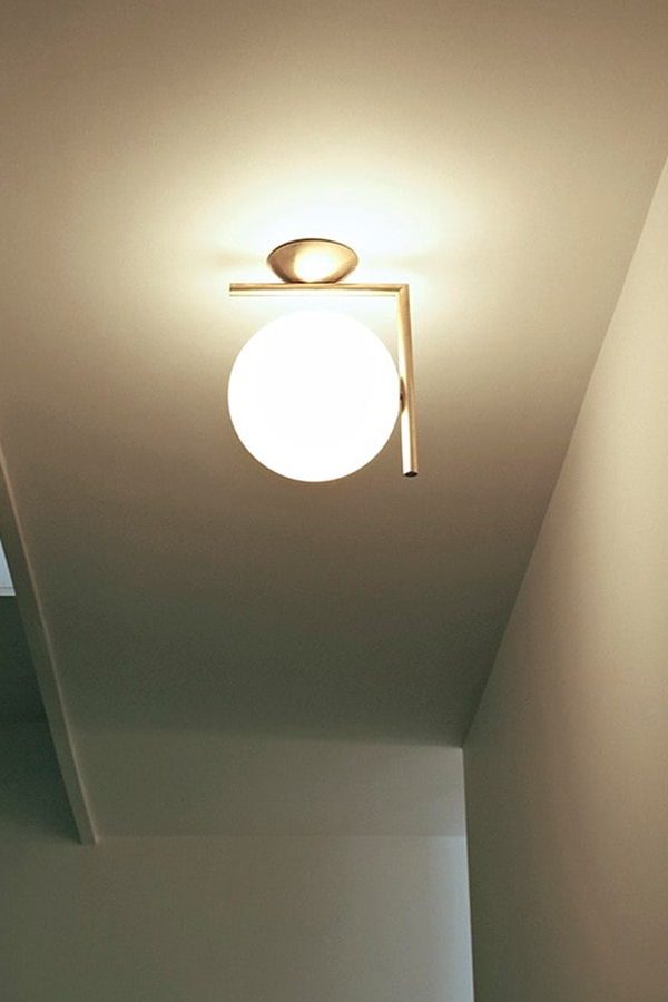 浴室燈推薦：Flos IC Wall Lamp Outdoor IP 65 室內與室外都可以用