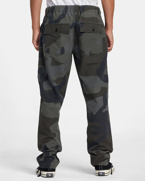 RVCA - Weekend Stretch Straight Pant - Woodland Camo – Town City