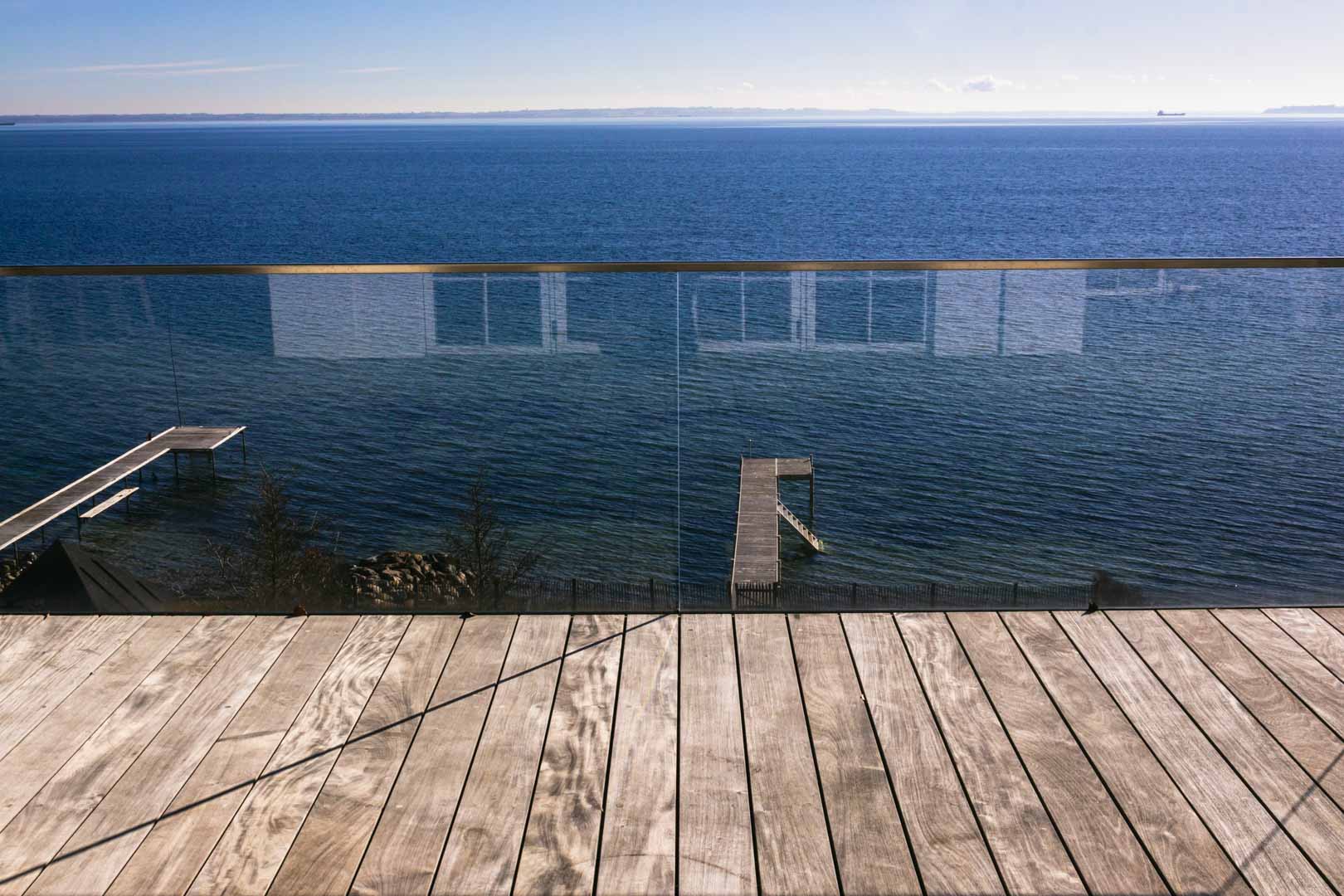 Ipéterrasse ved Øresund