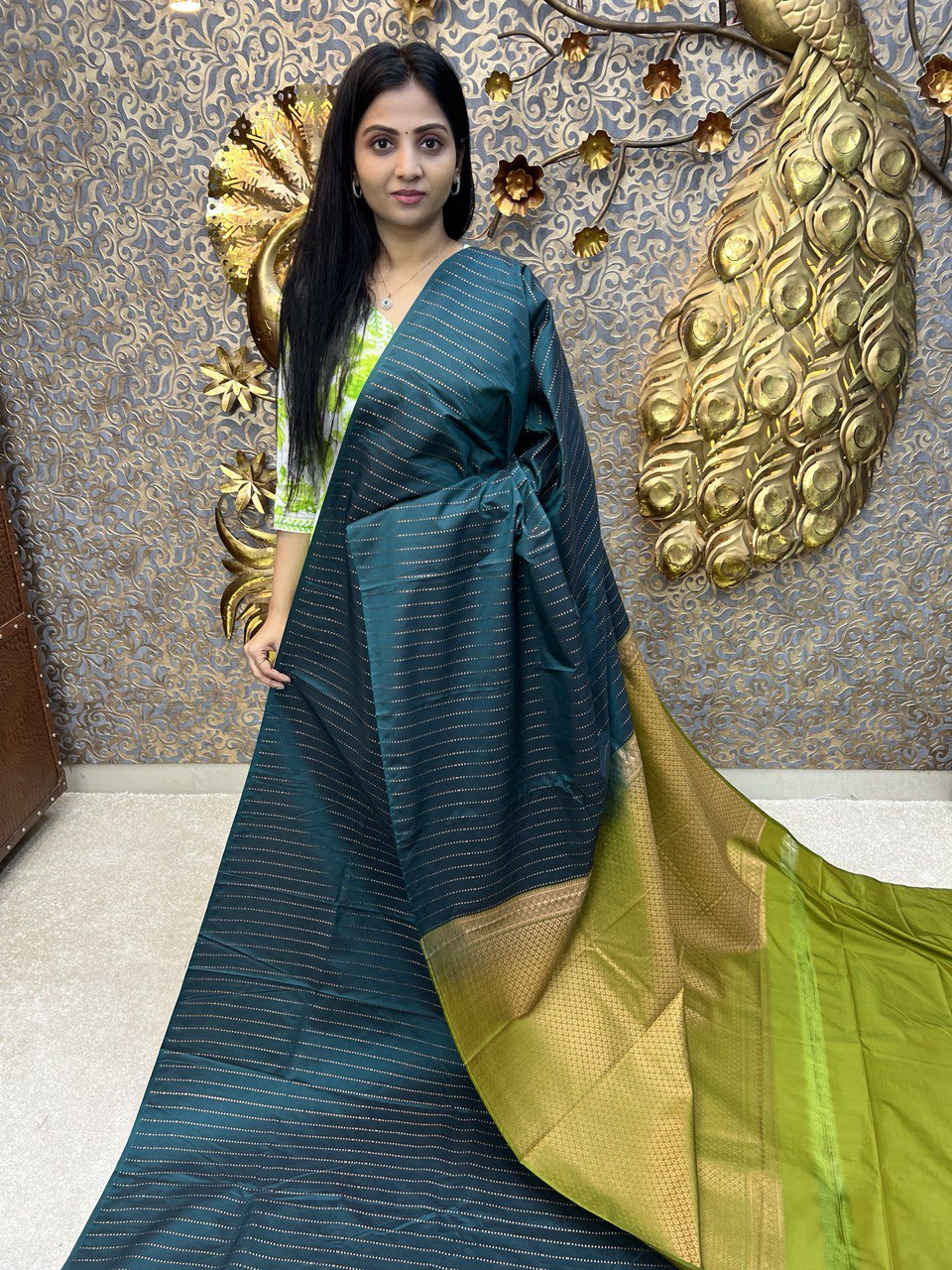 Henna Green 1000 Butta Zari Brocade Gadwal Pure Silk Saree with Vermillion  and Scarlet | SILK MARK CERTIFIED in 2024 | Pure silk sarees, Pure silk, Silk  sarees