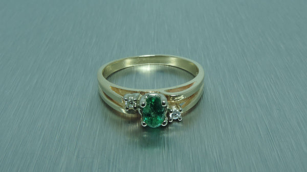 SIDE BY SIDE DIAMOND AND EMERALD RING – Transcend Fine Jewellery