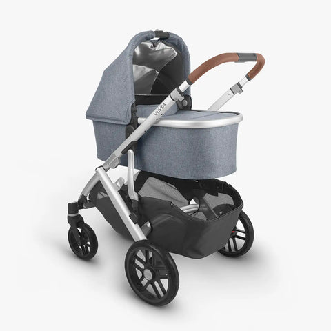 gray bassinet stroller