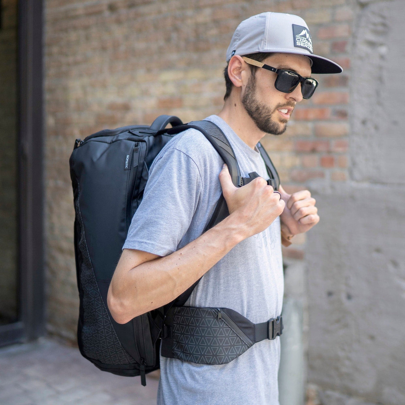 Backpack Waist Straps: Nomatic Travel Bag Waist Strap Scratch & Dent ...