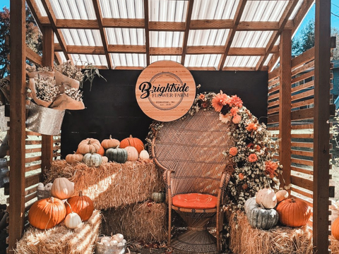 Fall greenhouse decor